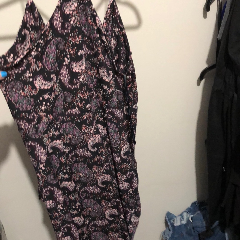 POCKETS!! BCBGeneration black floral dress. - Picture 4 of 4
